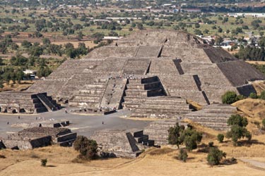 Während der Gay Reise Mexiko besuch die Mondpyramdie in Teotihuacan.